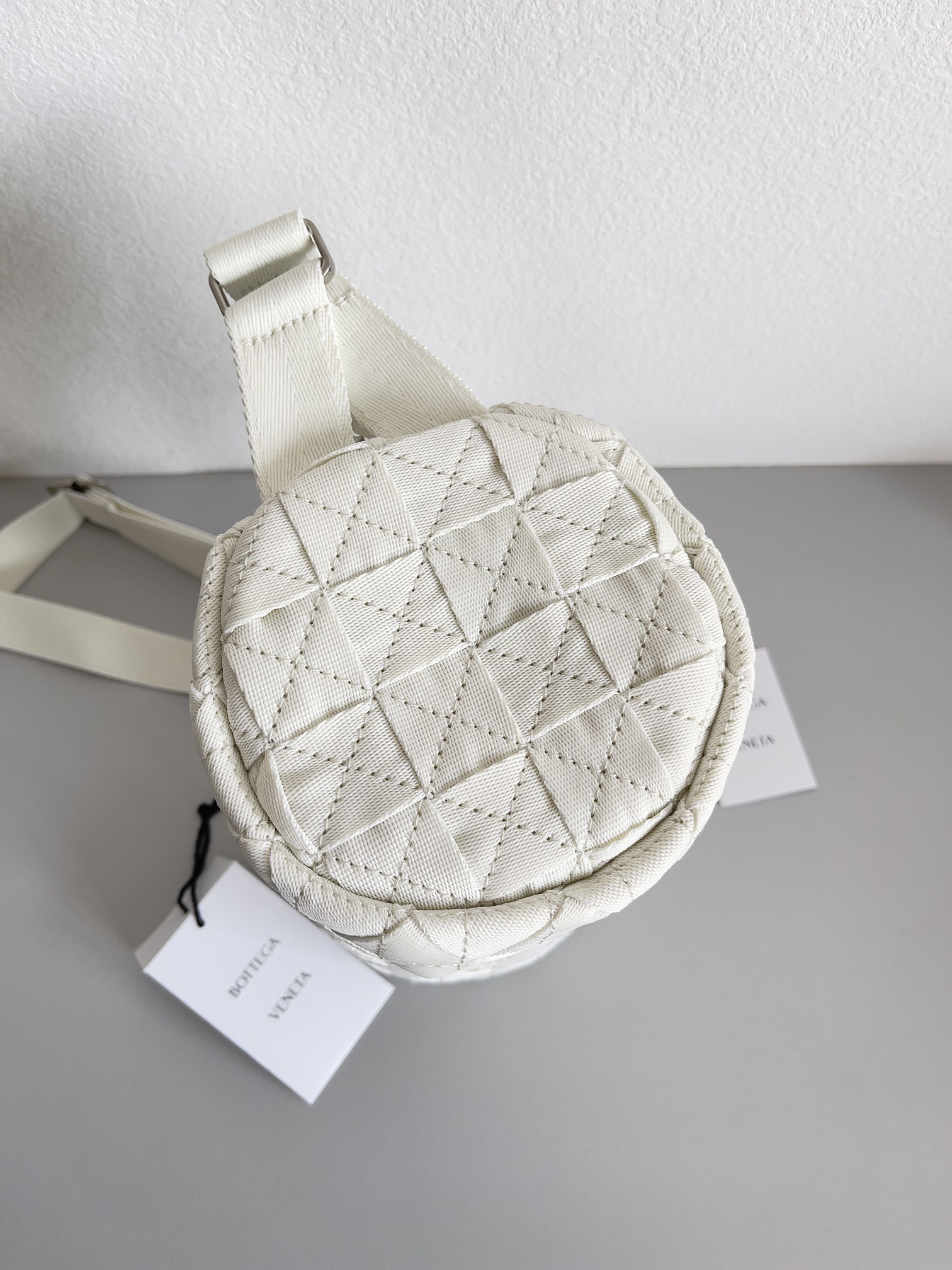 bo*te*ga Ve*ne*ta webbing crossbody bag-26*15*15cm