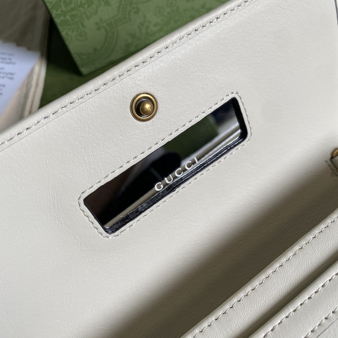 G*u*i chain bag-19*10*3.5cm