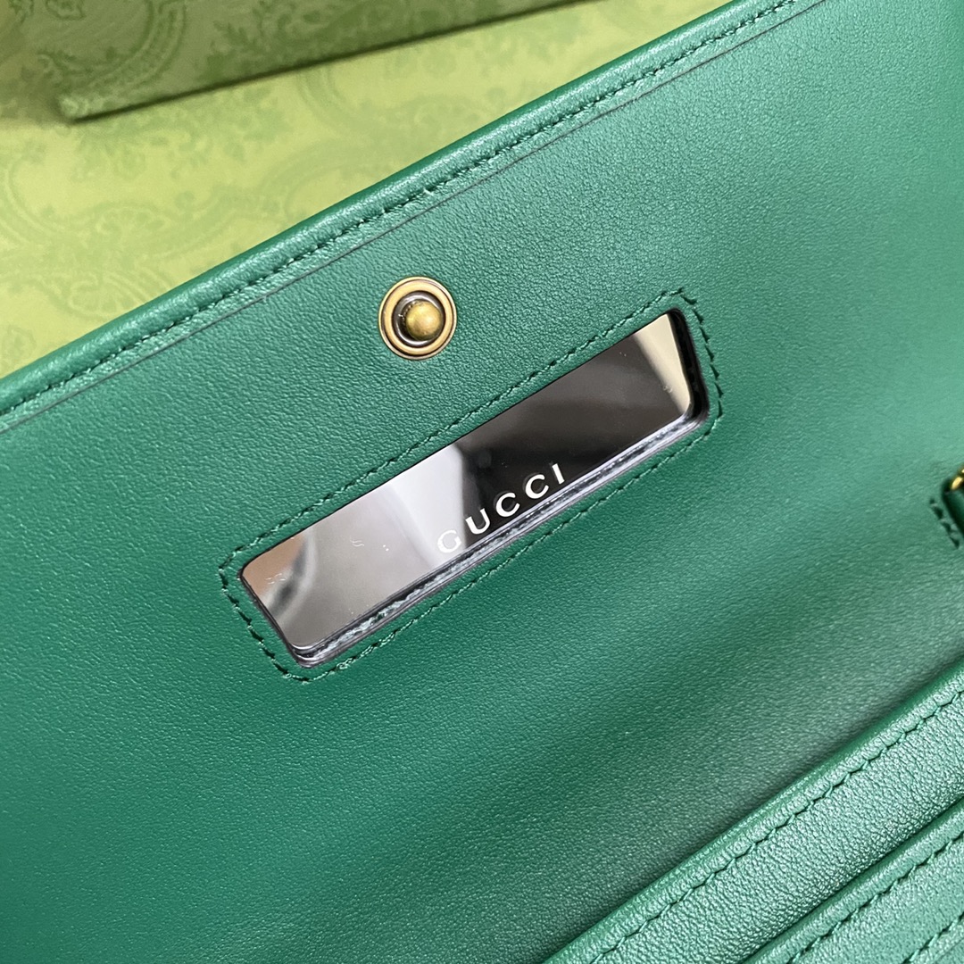 G*u*i chain bag-19*10*3.5cm