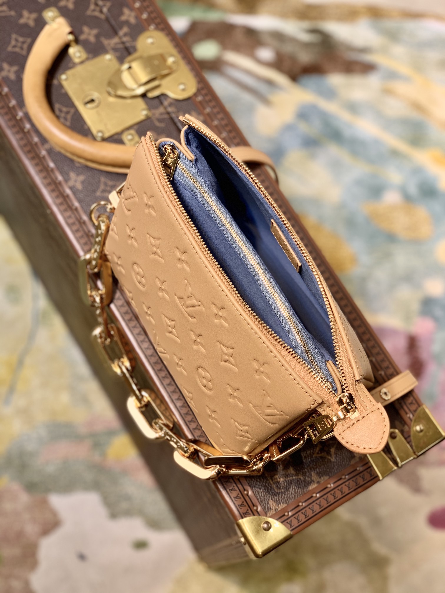 l0*is V*t0n coussin bb bag-20*16*12 cm