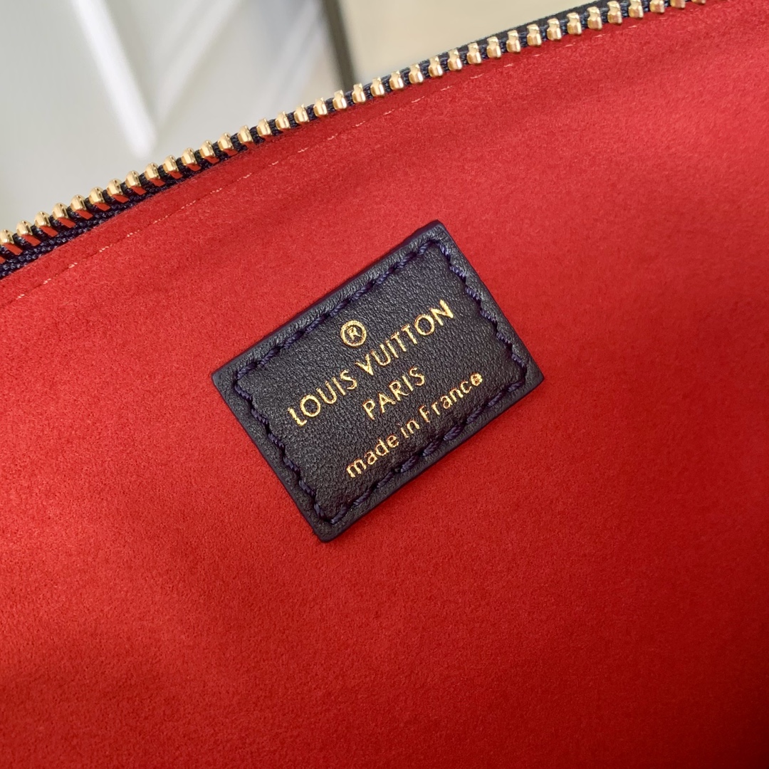 l0*is V*t0n coussin bb bag-21*16*7 cm