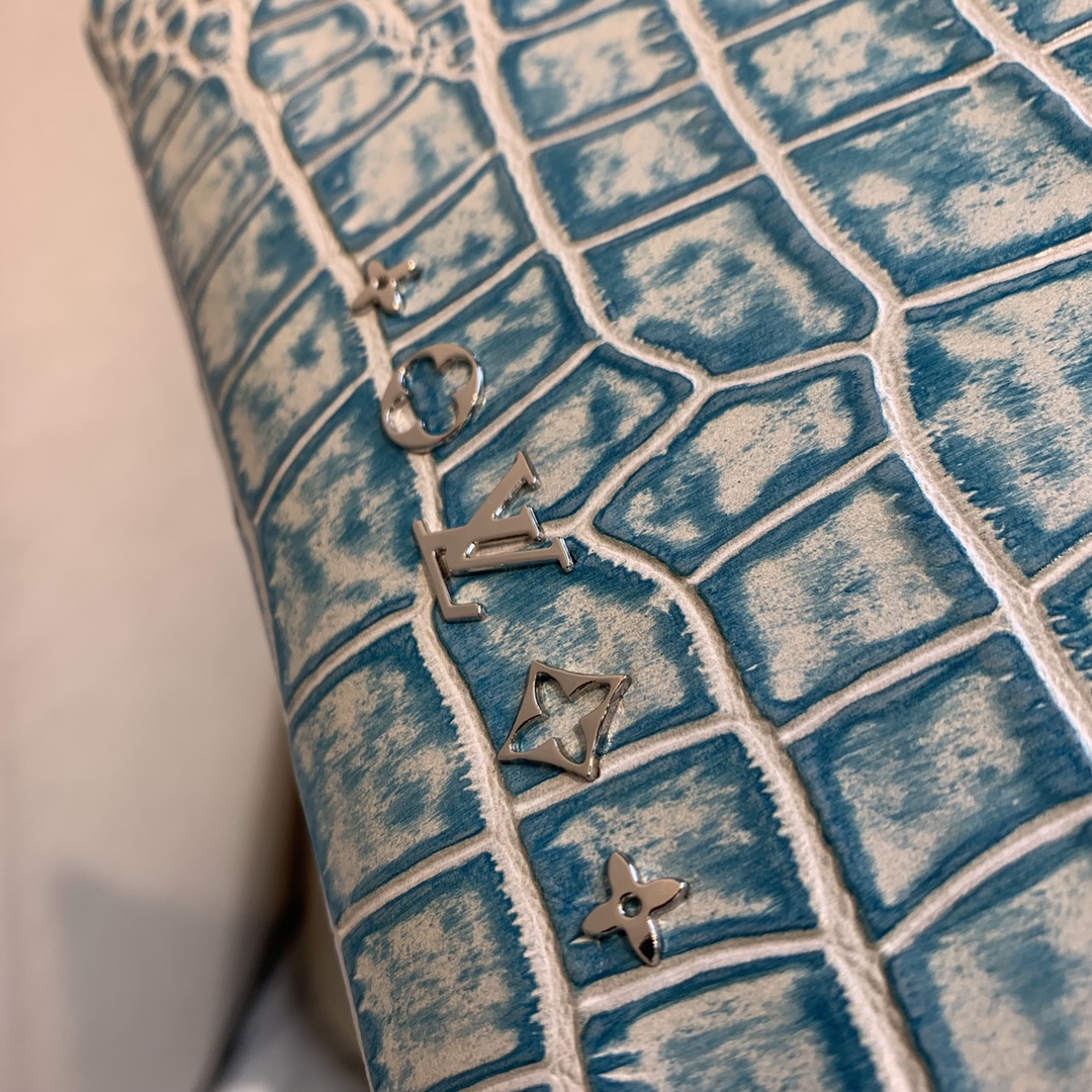 l0*is V*t0n coussin handbags-26*20*12cm