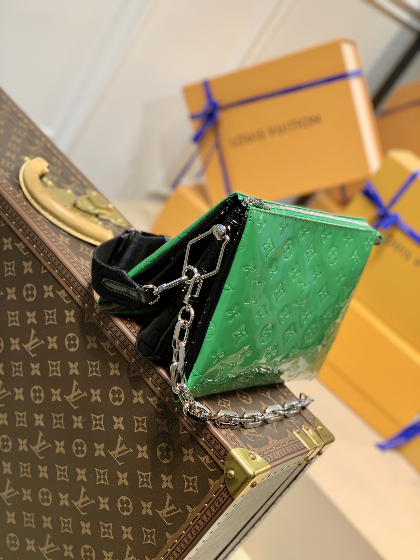 l0*is V*t0n coussin handbags-26*20*12cm