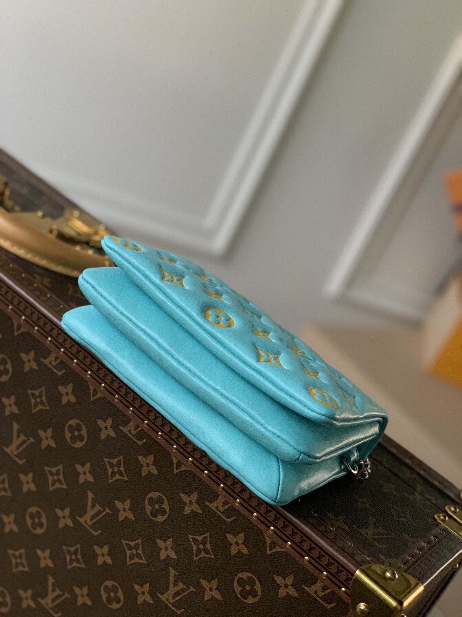 l0*is V*t0n pochette coussin chain bag-20*14*8cm