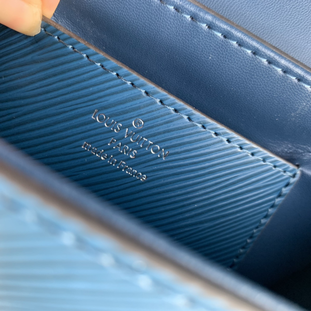 l0*is V*t0n twist -19x 15x 9cm