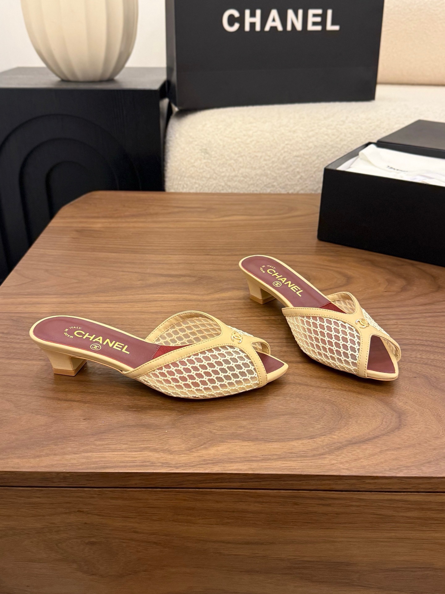 Ch@nel 2026SS Slides-4CM