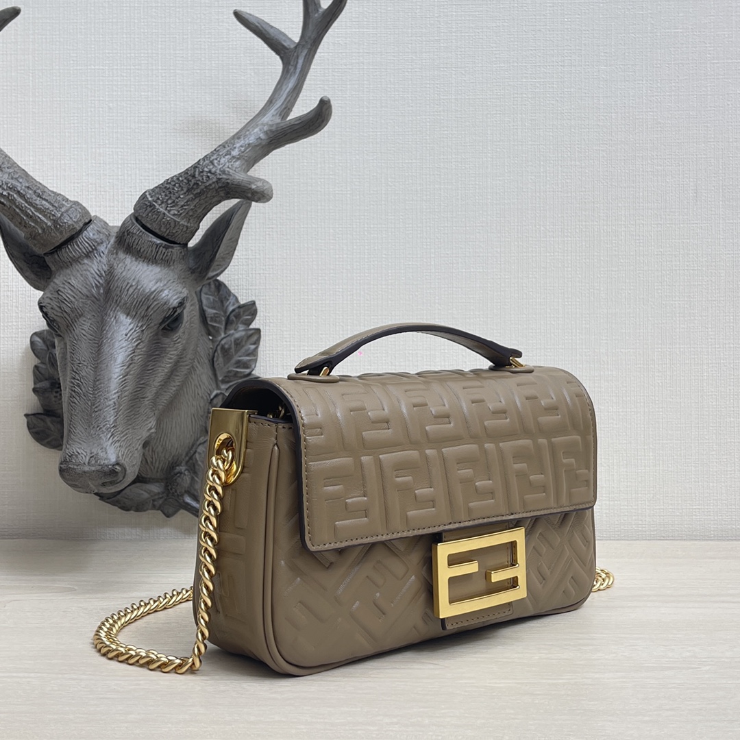 F**di baguette bag-24x14x7cm