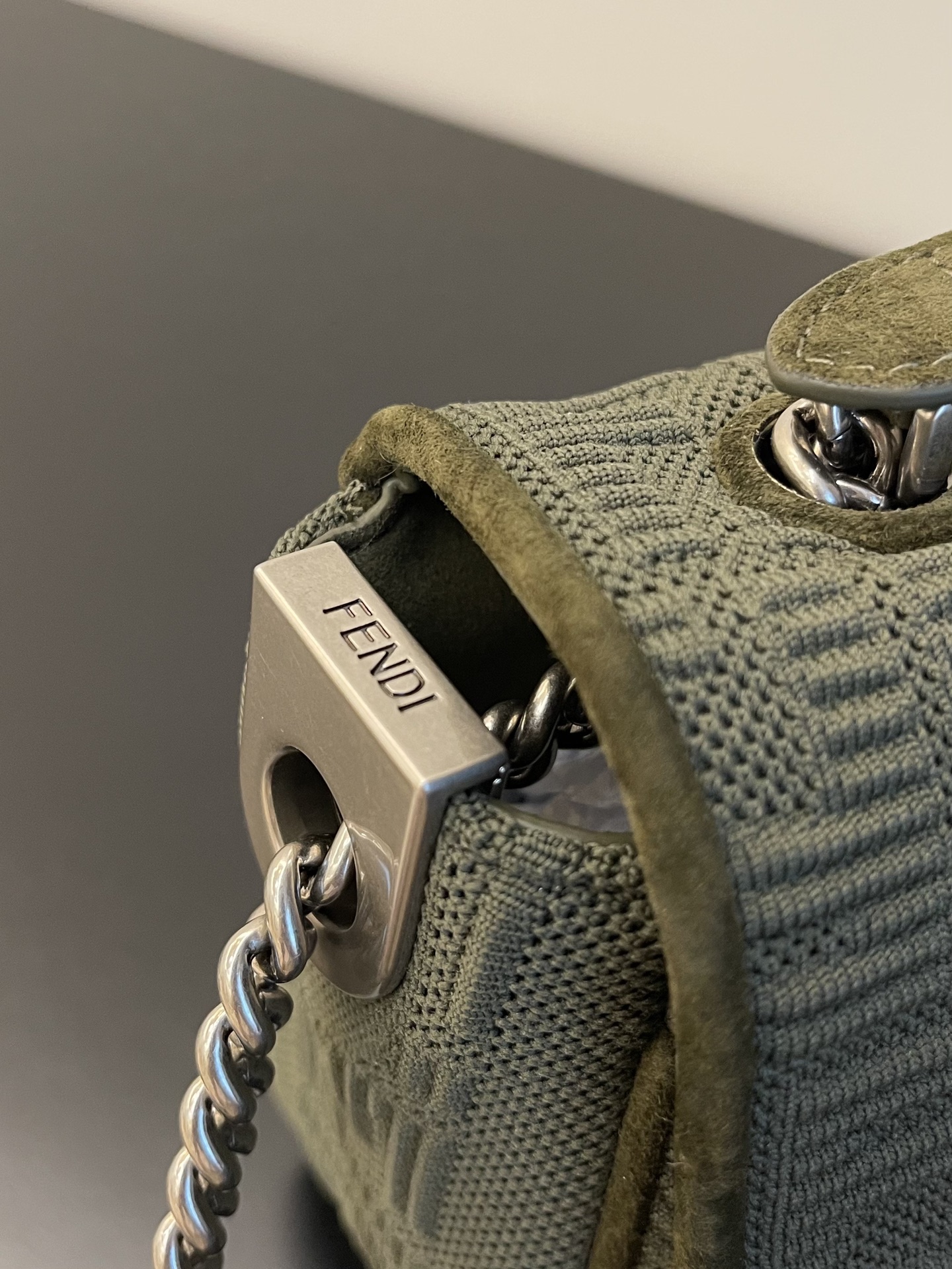 F**di medium lconic baguette bag-24x7x14.5cm