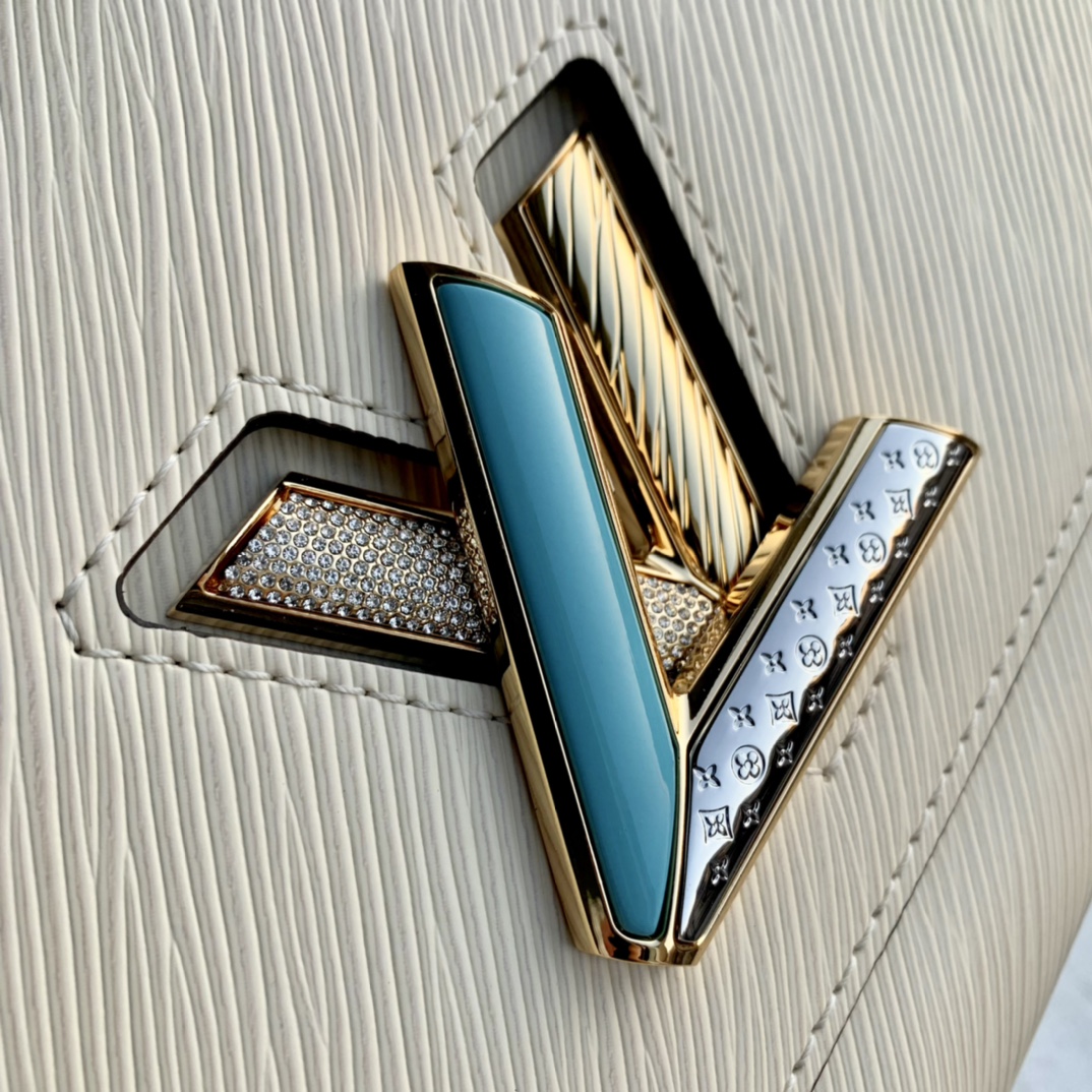 l0*is V*t0n twist mm-23*18*8cm