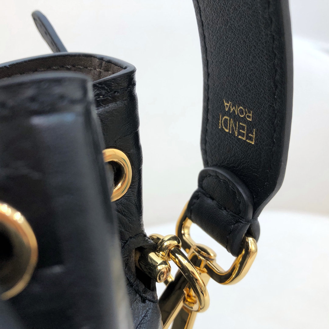 F**di mini mon tresor bag -12x18x10cm