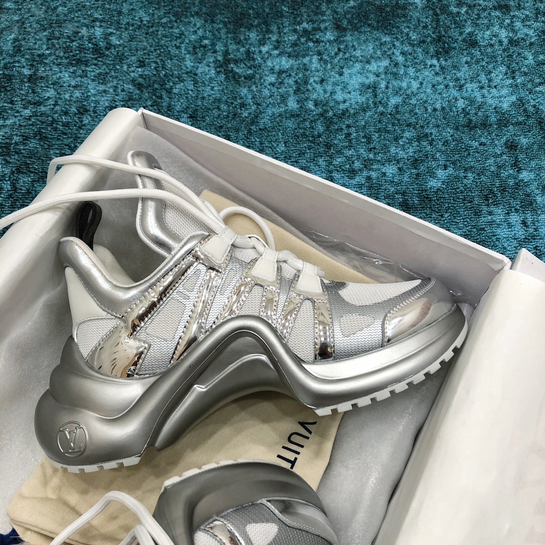 l0*is V*t0n archlight sneaker