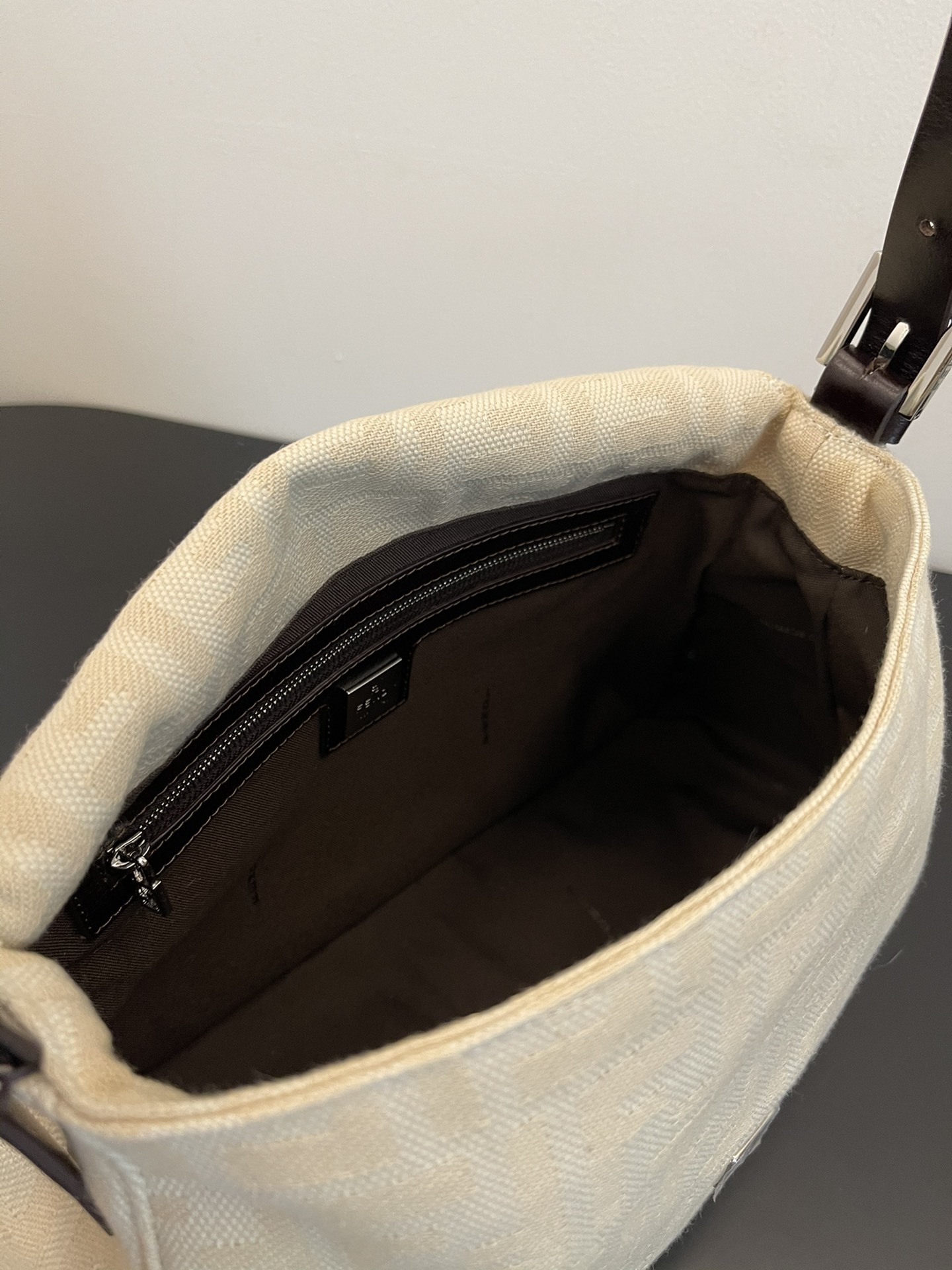 F**di large baguette bag-29x21x12cm