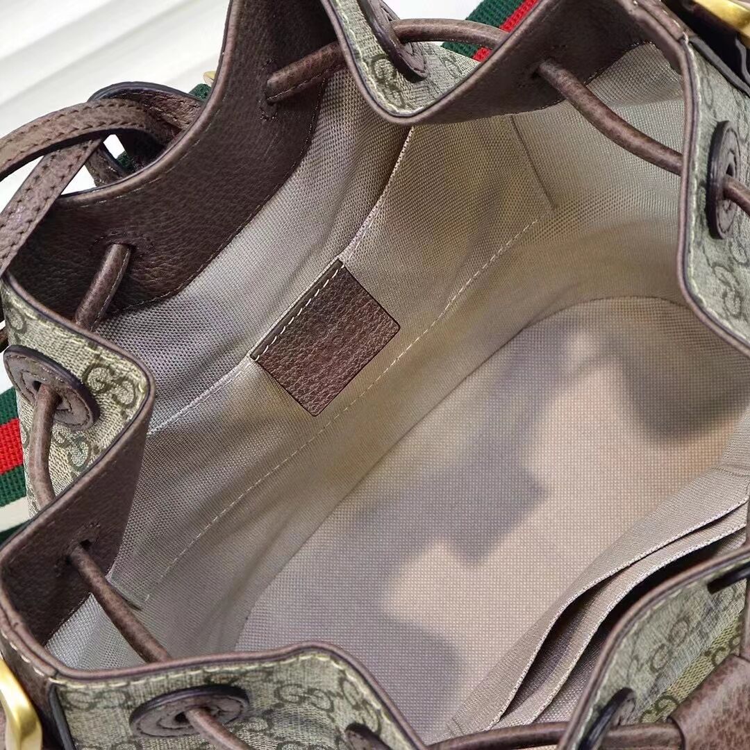 g*u*i gg S*p*e bucket-20*22*14cm