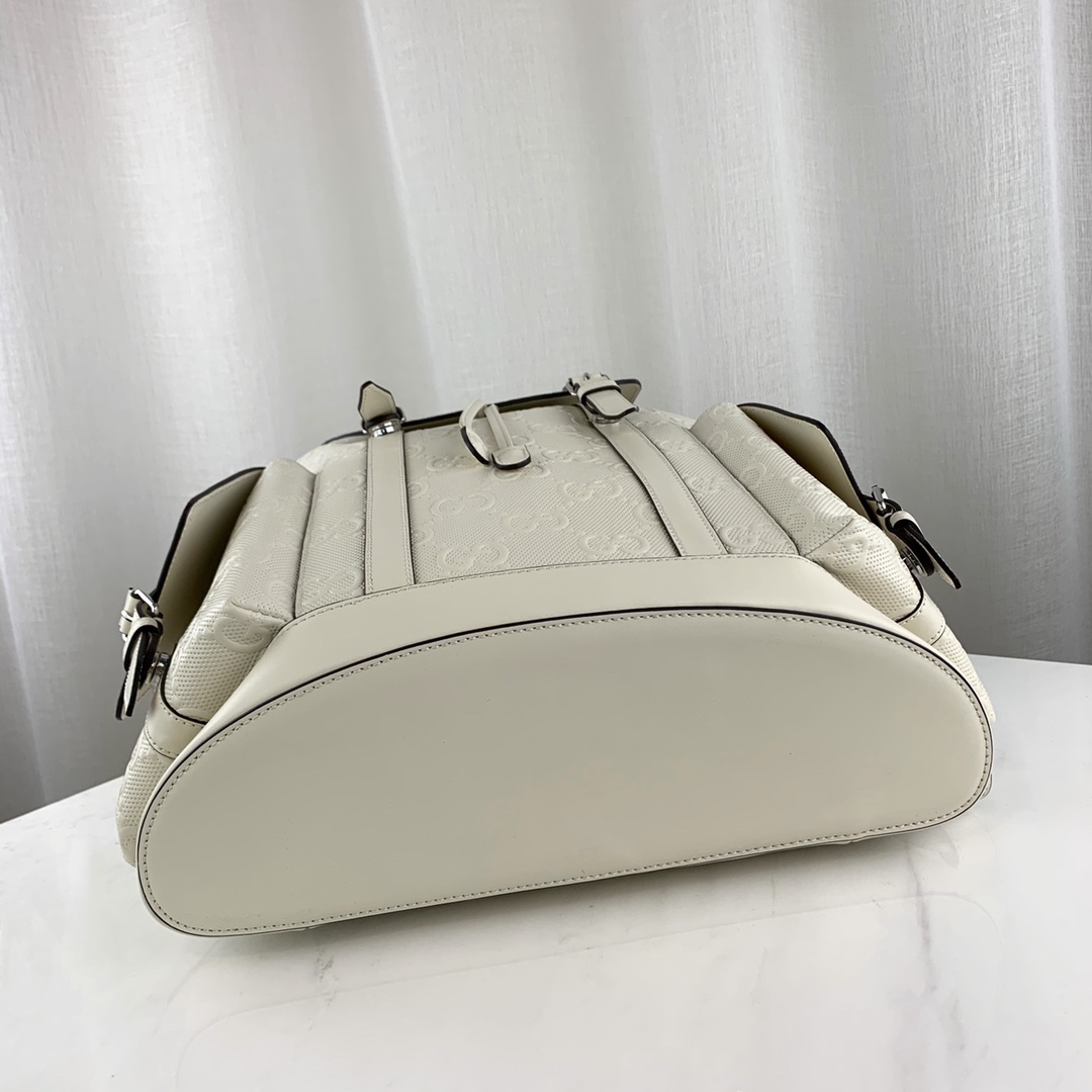 G*u*i gg embossed backpack-34*41*12