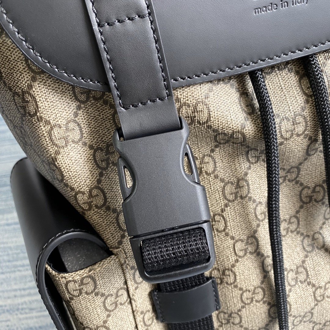 G*u*i backpacks-34*42*16cm