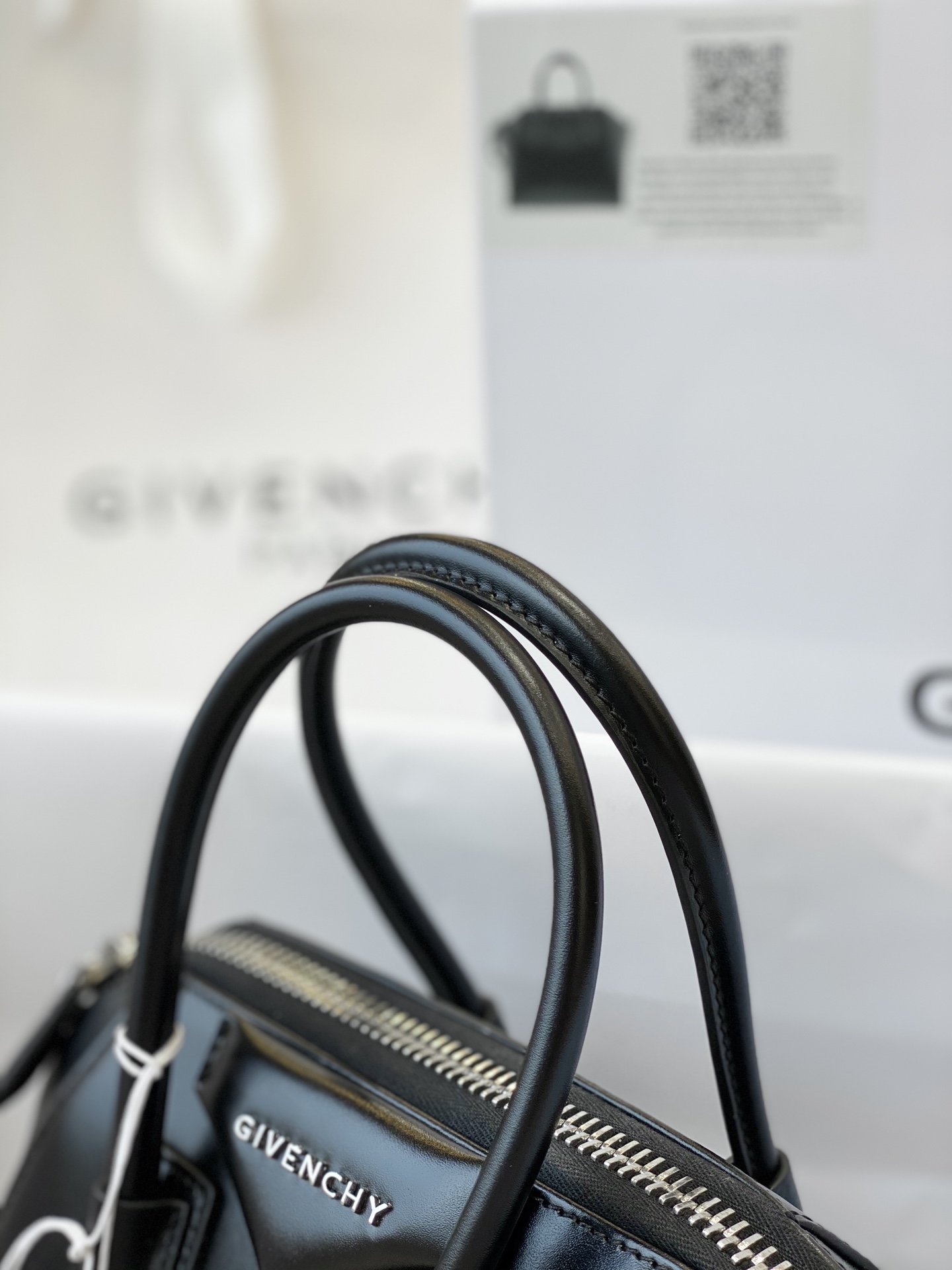 Givenchy Antigona Tote