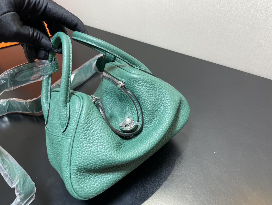 H**mes lindy 19-togo leather-19cm