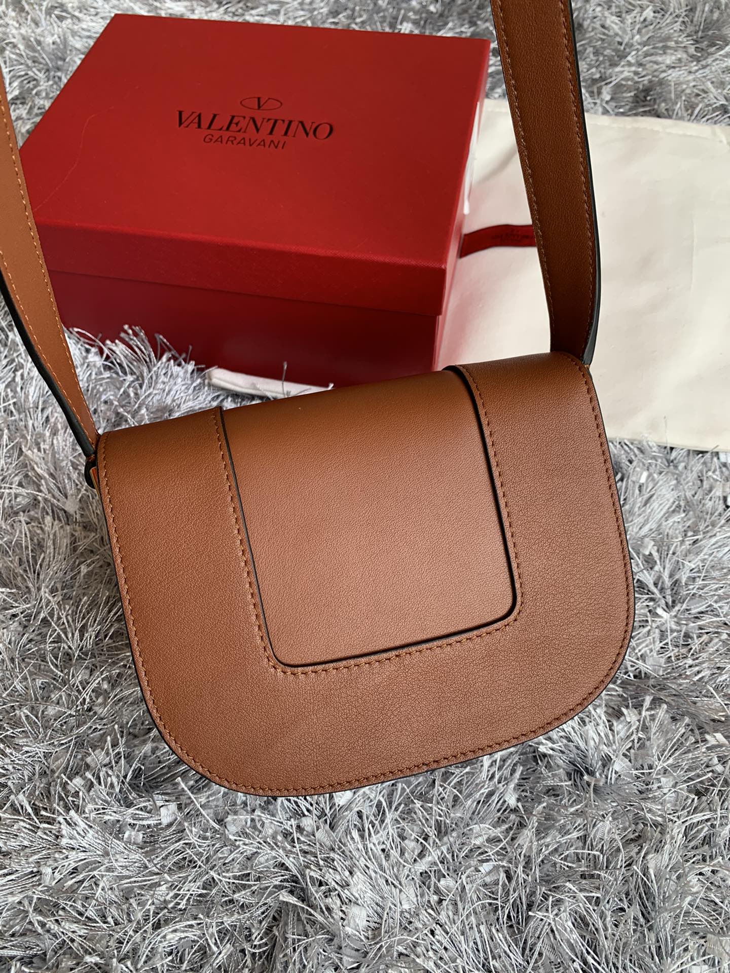 valentino garavani S*pervee handbags-18*8*15cm