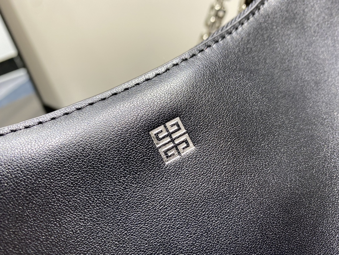Givenchy Moon Cut Hobo-25x7x12CM
