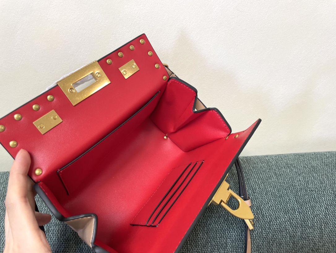 Valentino Garavani Rockstud Alcove-19*12*8CM