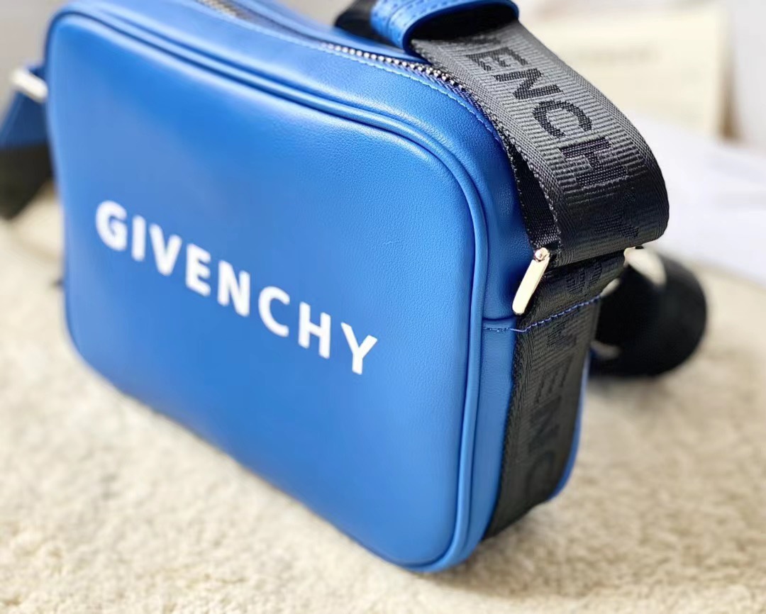Givenchy Waist Bag-16x11x8CM