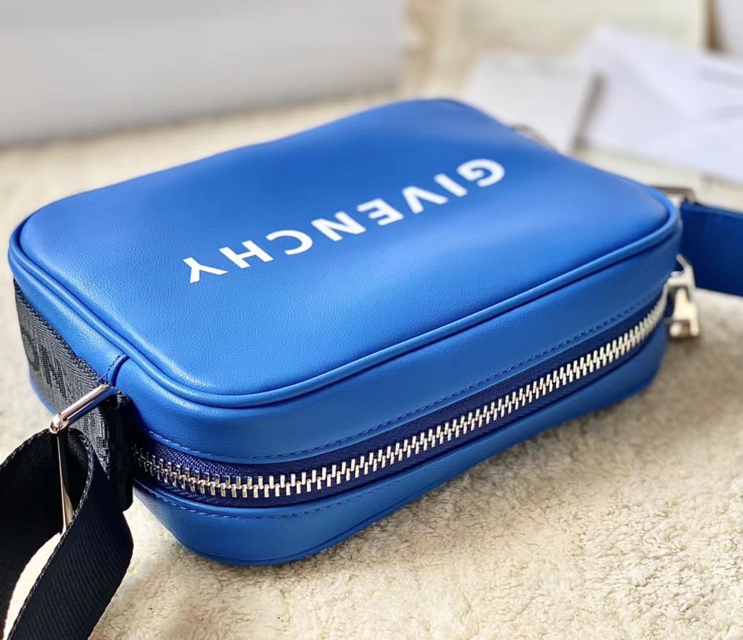 Givenchy Waist Bag-16x11x8CM