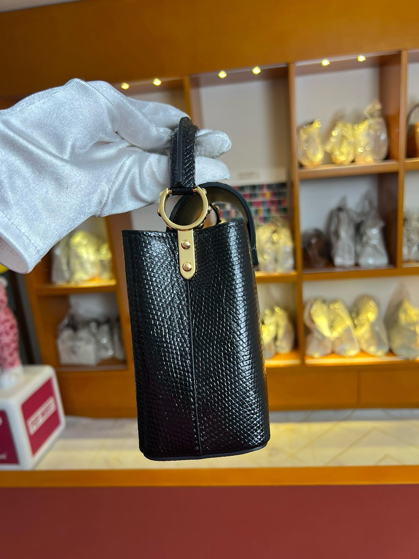 l0vis Vvtt0n mini capucines bag-21*14*8cm