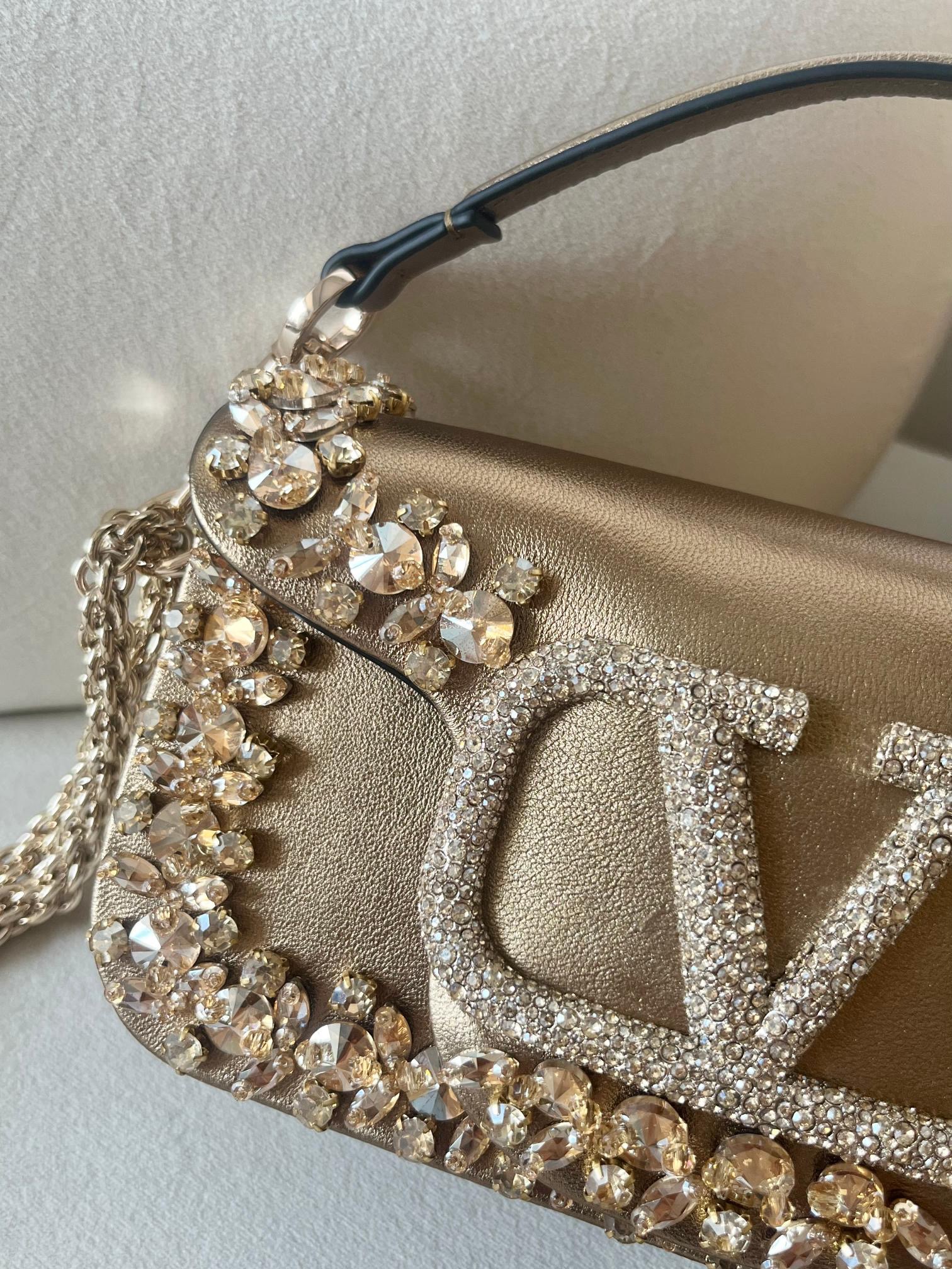 Valentino Garavani Mini Loco-19*10.5*5CM