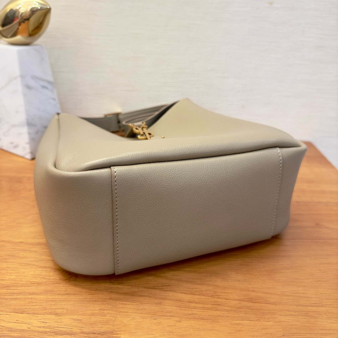 Y*L le5a7 vintage bag-23×22×10cm