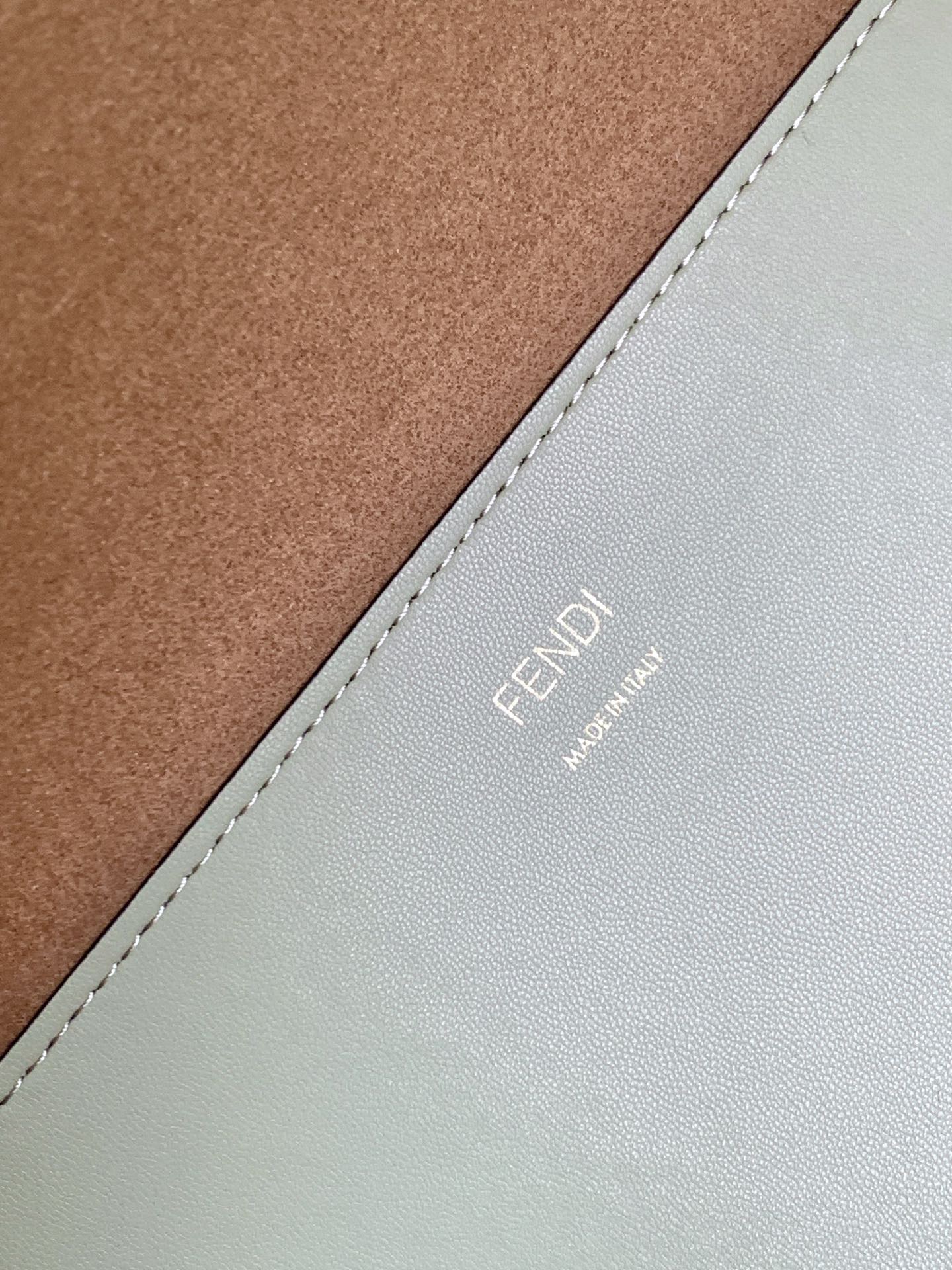 F**di vintage handbags-35x17x31cm