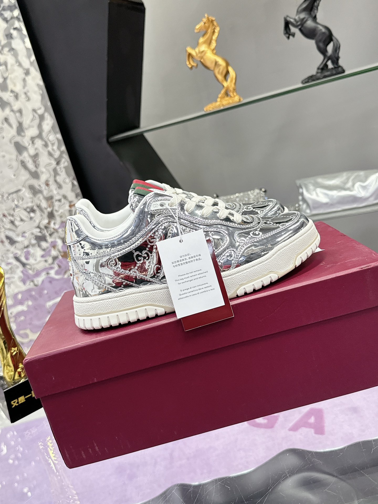 Gvc*1 re-websneakers