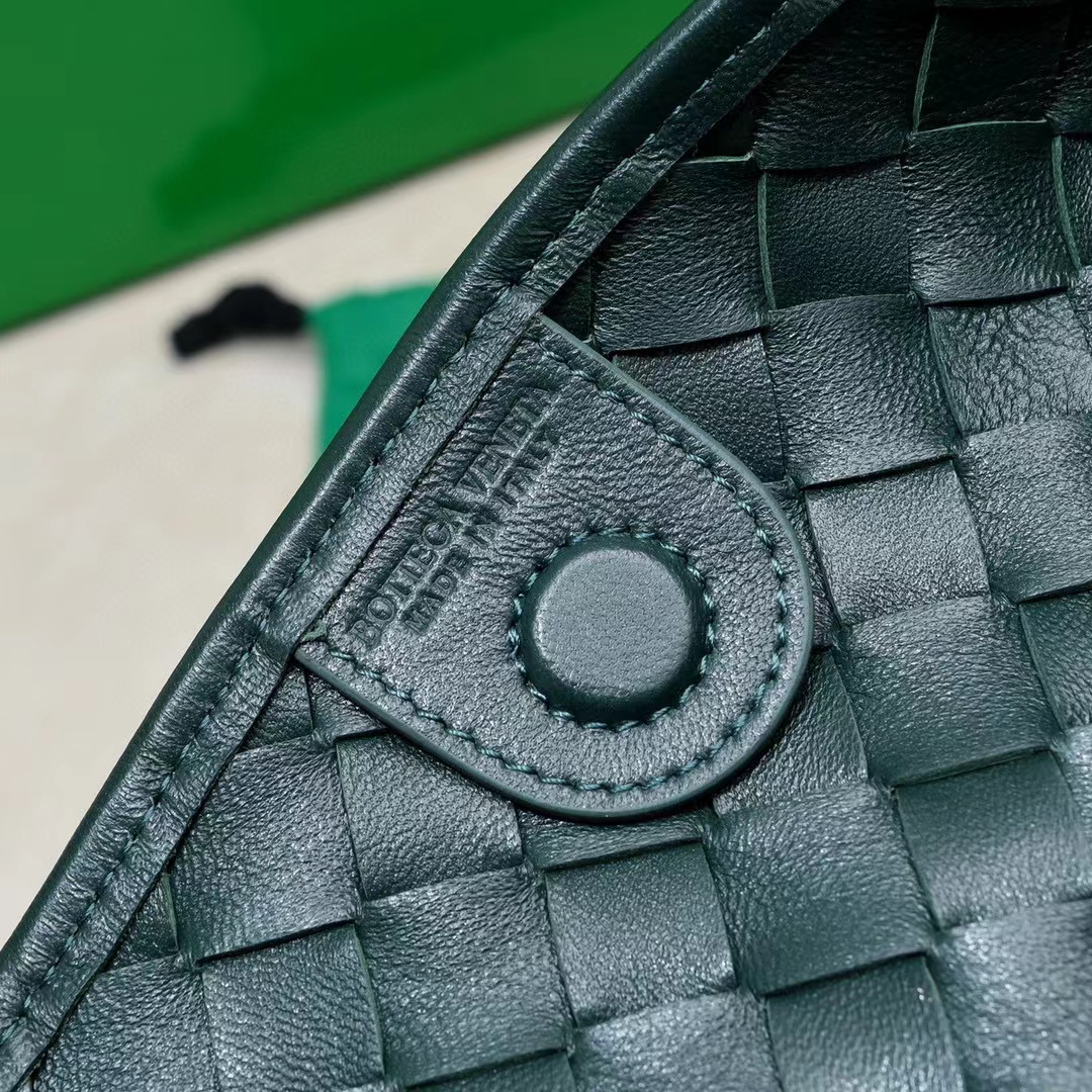 bo*te*ga Ve*ne*ta sardine bag-33x20x4cm