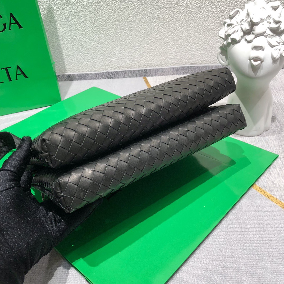 b0tt*ga Ven*ta shoulder bag -26*18*4cm