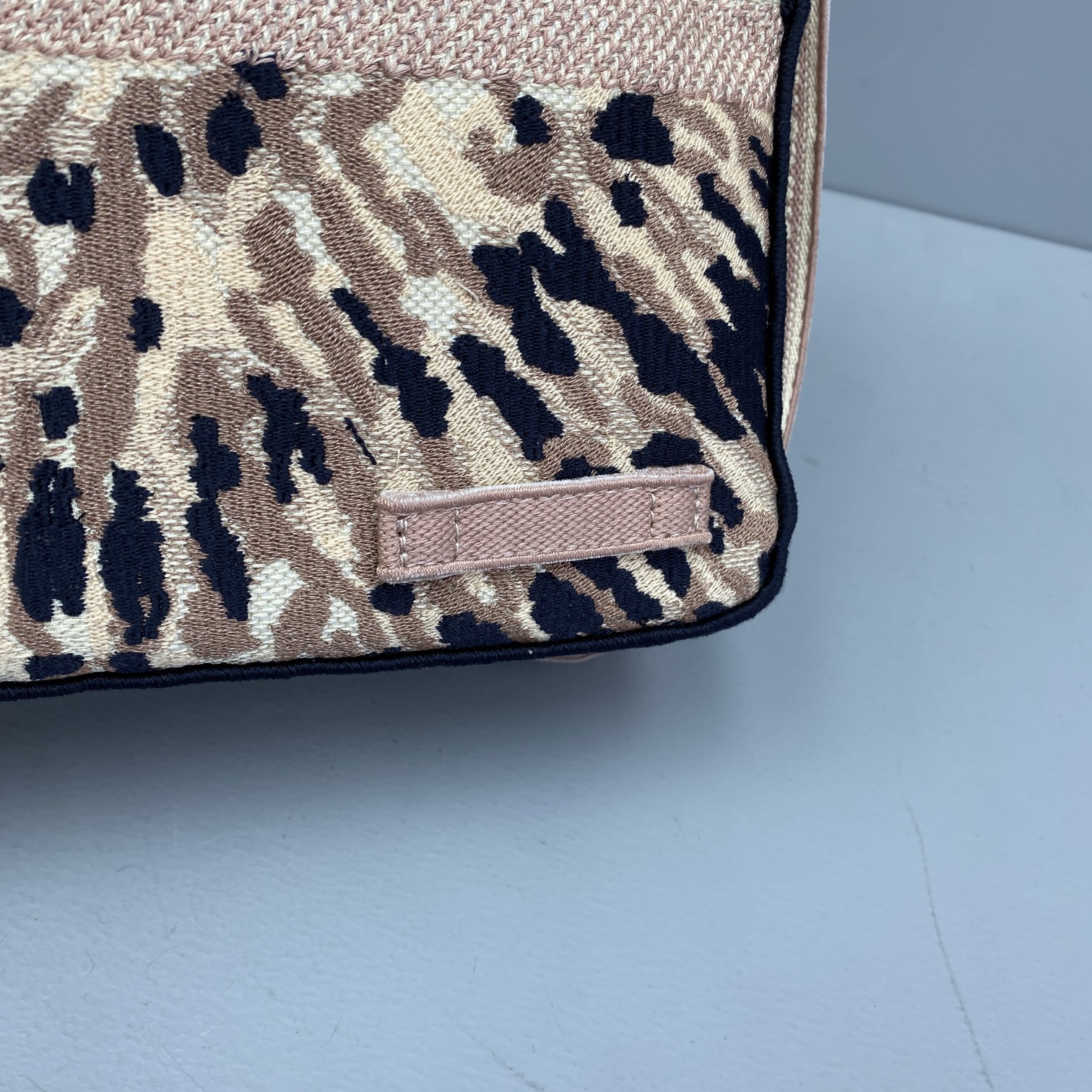 D*or oblique messenger bag-27x28x11cm