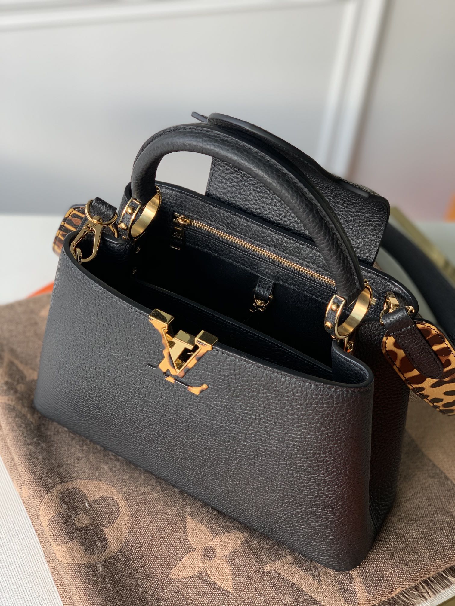 l0*is V*t0n capucines bag-27*18*9cm