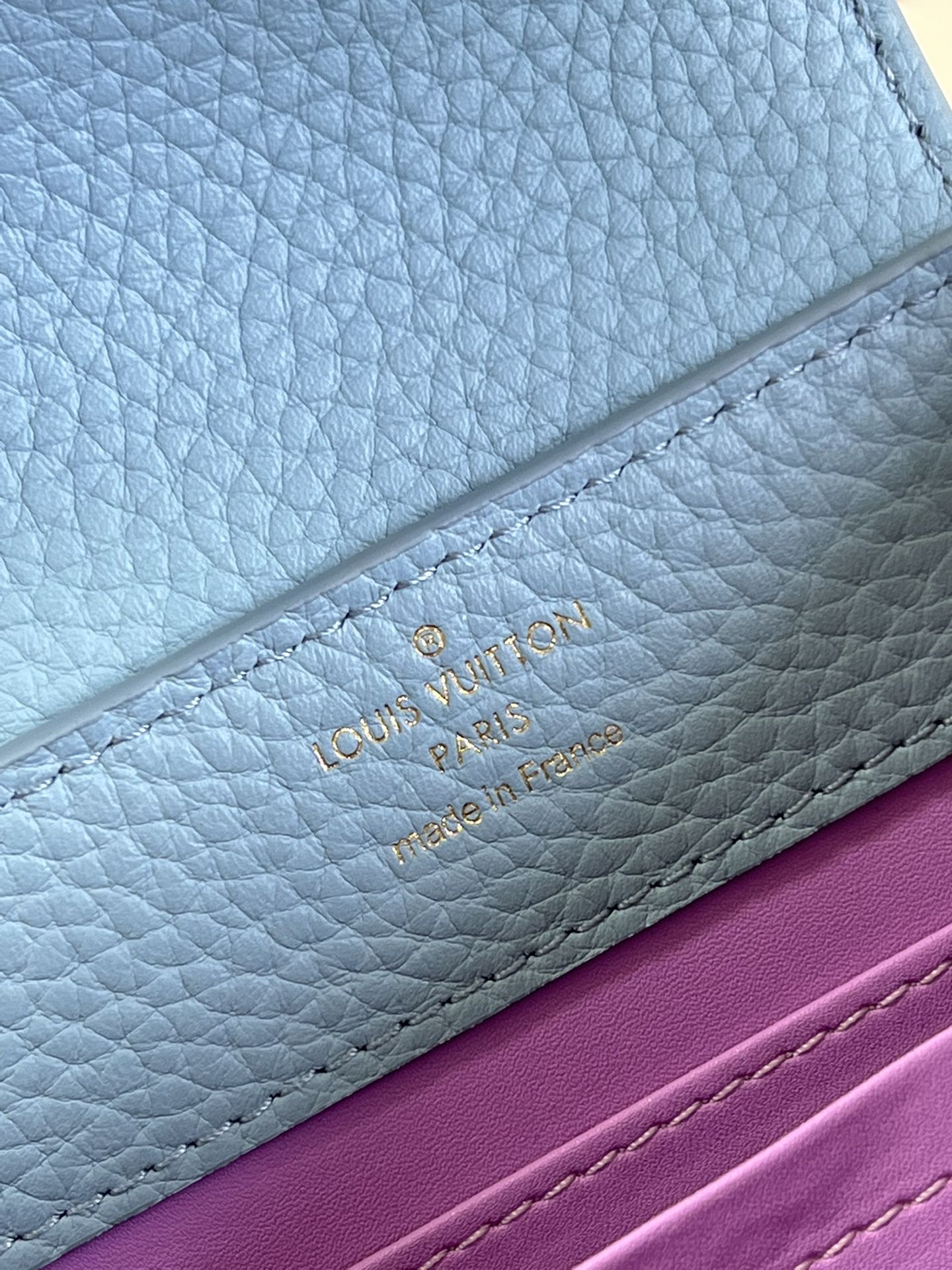 l0*is V*t0n capucines handlebag