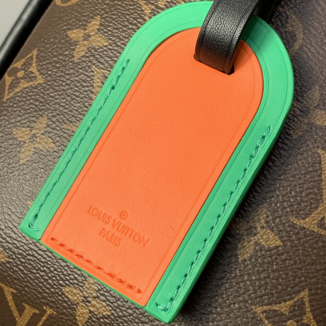 l0*is V*t0n discovery backpsck-37*40*20 cm