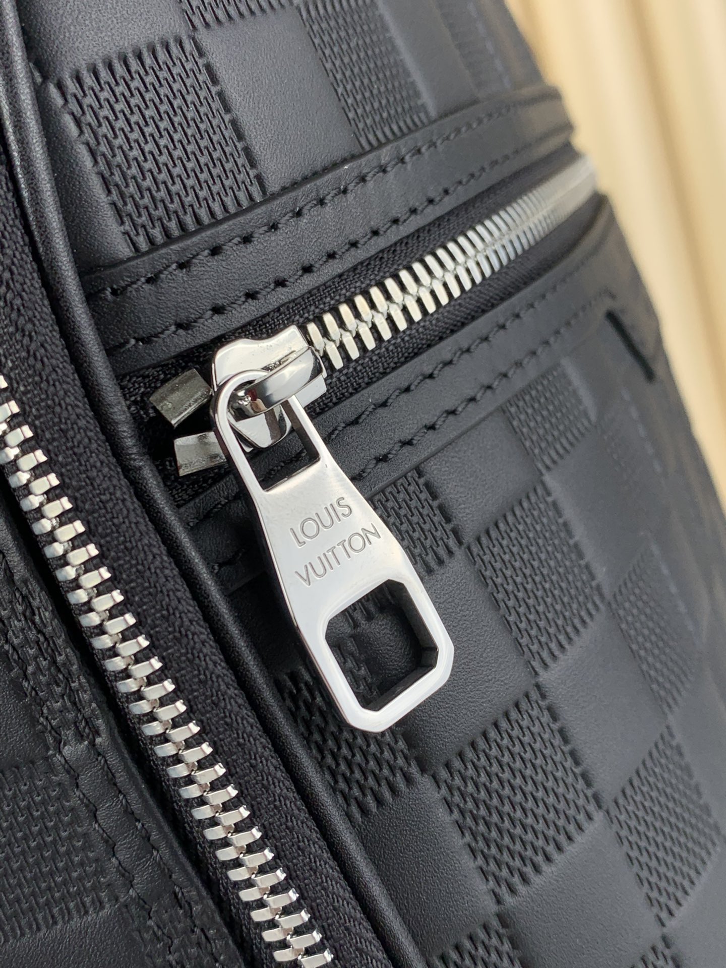 l0*is V*t0n michael damier infini onyx backpsck-29*42*13cm