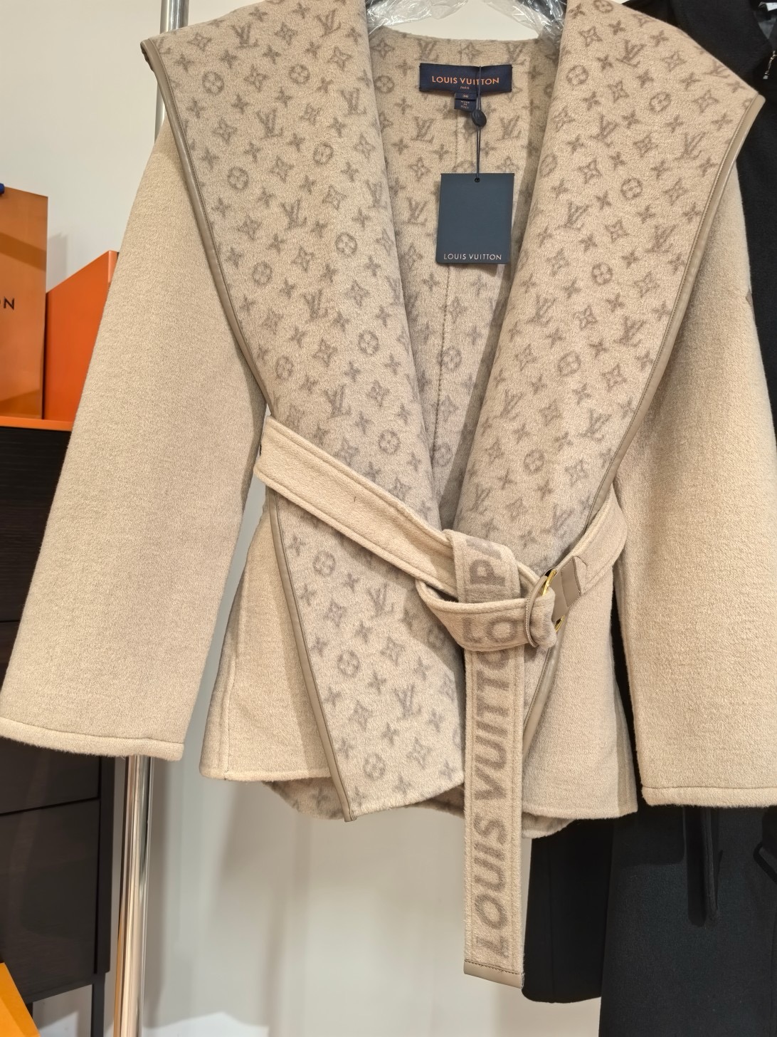 Lou*is Vuitt*on Wool Trench Coat
