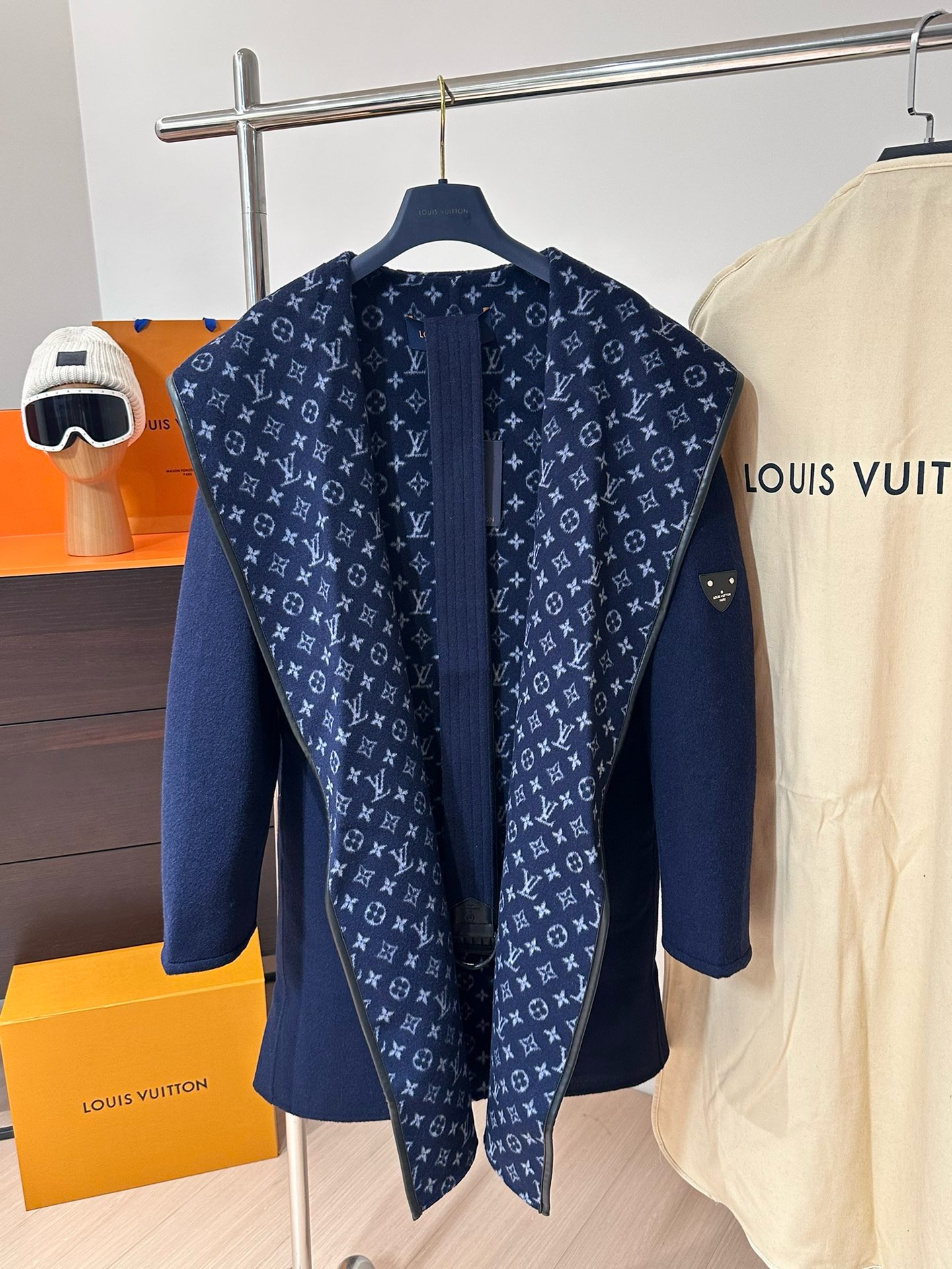Lou*is Vuitt*on Wool Trench Coat