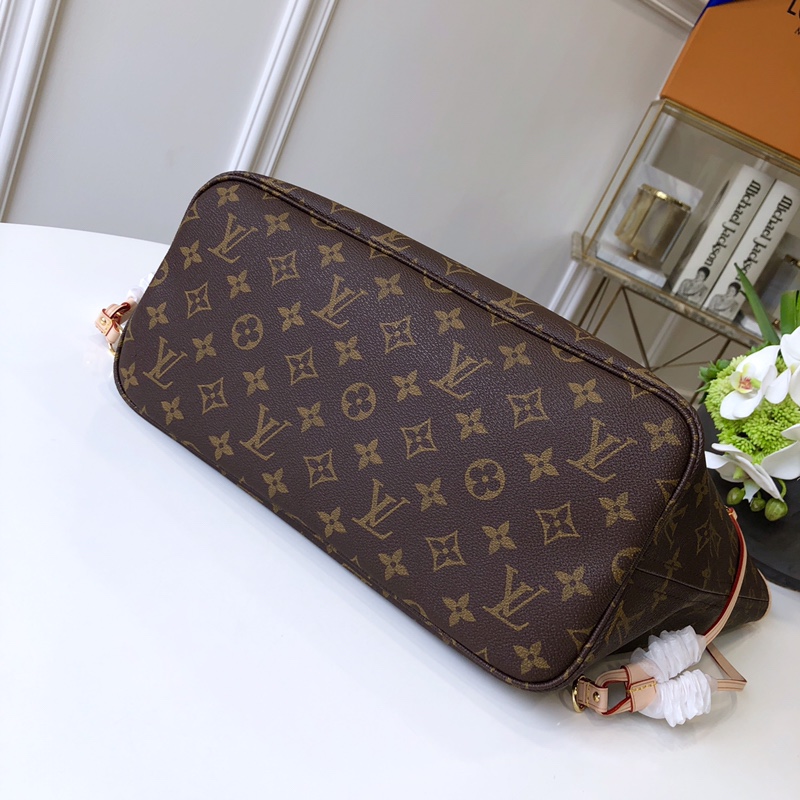l0*is V*t0n neverfull mm (brown inside) -32*29*17cm