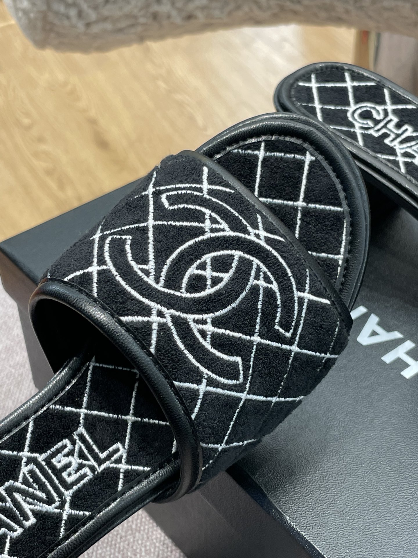 Ch@nel 2022ss Slides