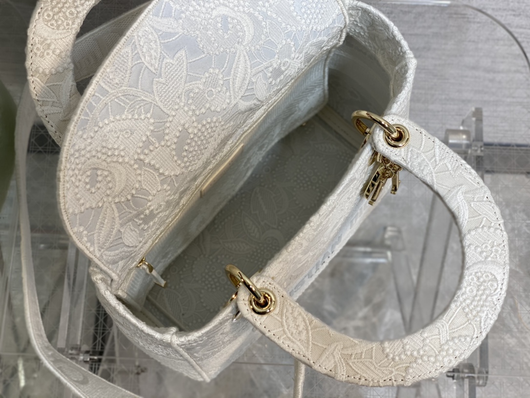 lady D*or handle bag-24cm