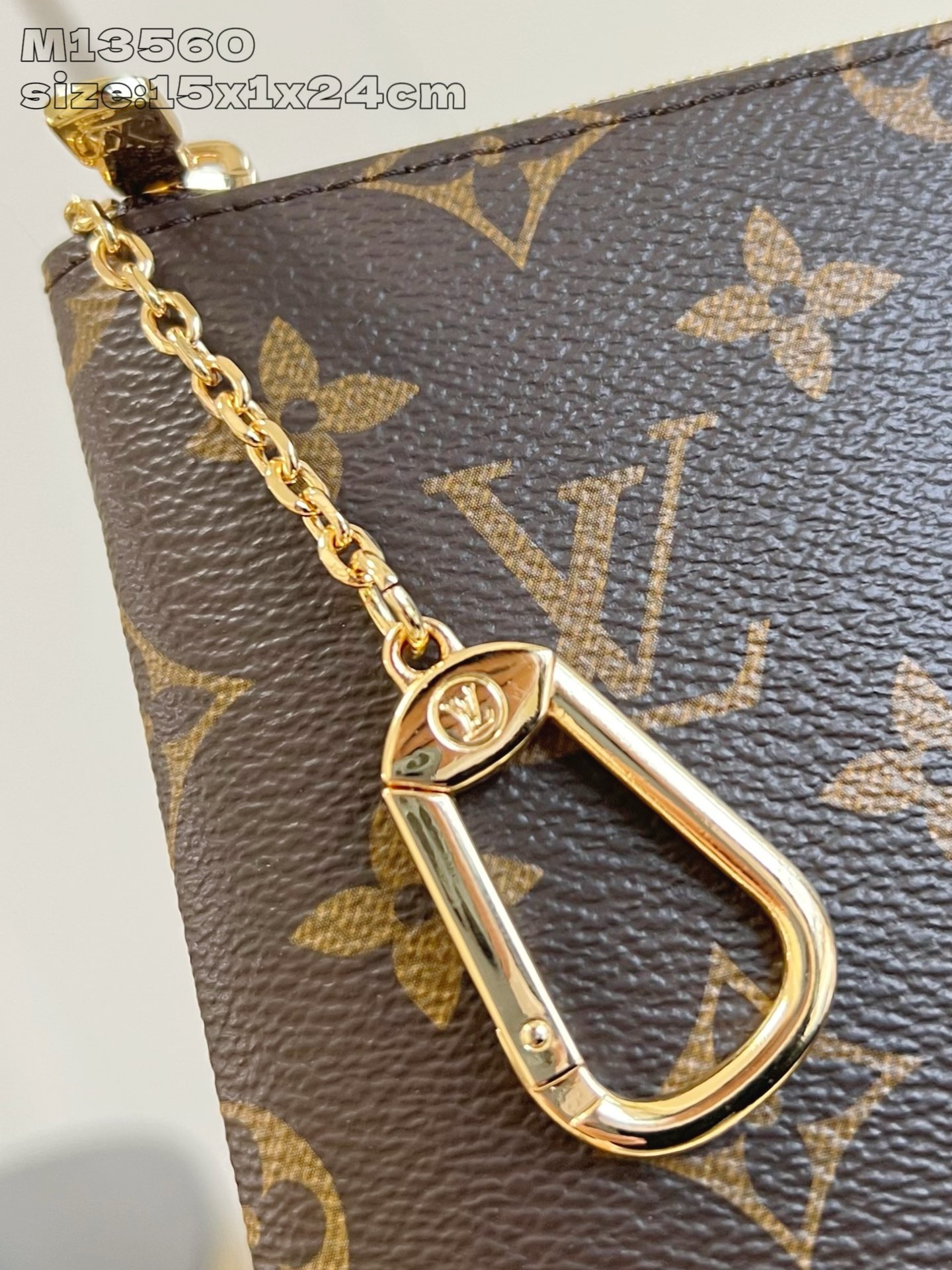 L0vis Vvtt0n Key Pouch M in Monogram Coated Canvas -15.5 x 1 x 24CM