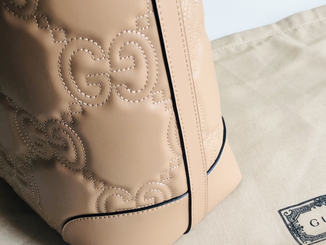 G*u*i tote bag-38x28x14cm