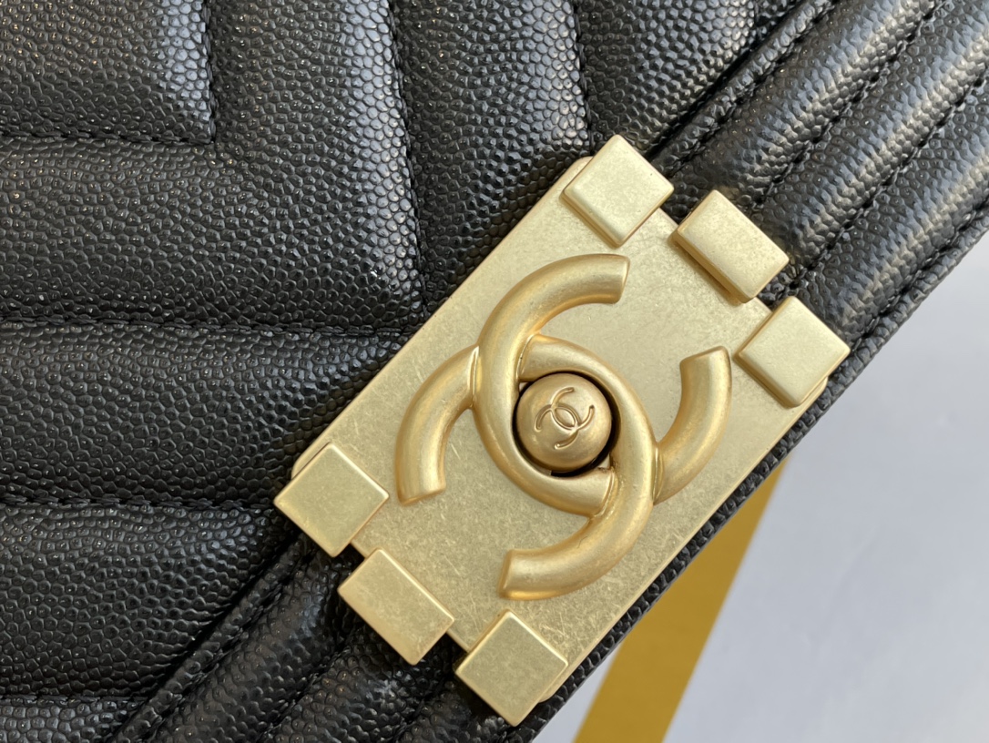 Ch@nel Boy Bag-Caviar-20CM