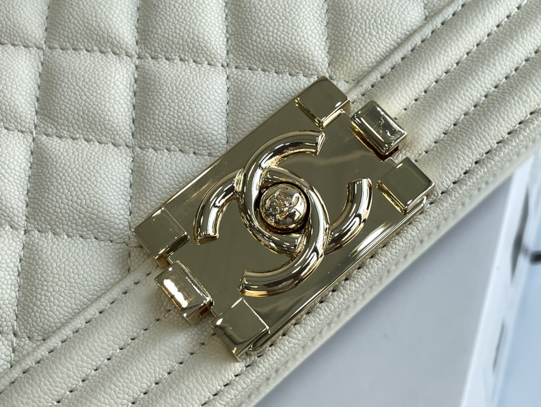 Ch@nel Boy Bag-Caviar-20CM