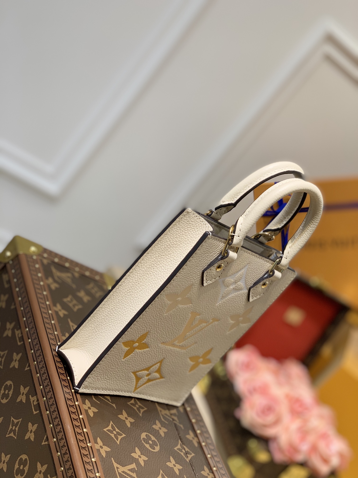 l0*is V*t0n petie sac plat tote-17*14*5.5cm