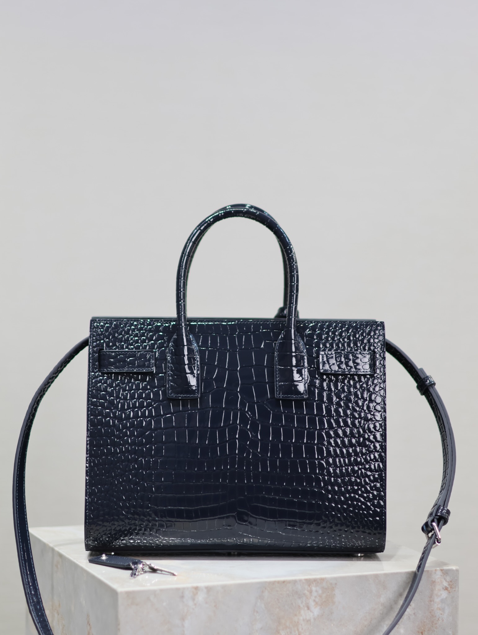 Y51 Sac De Jour-22x18x10.5&26x20.5x12.5CM