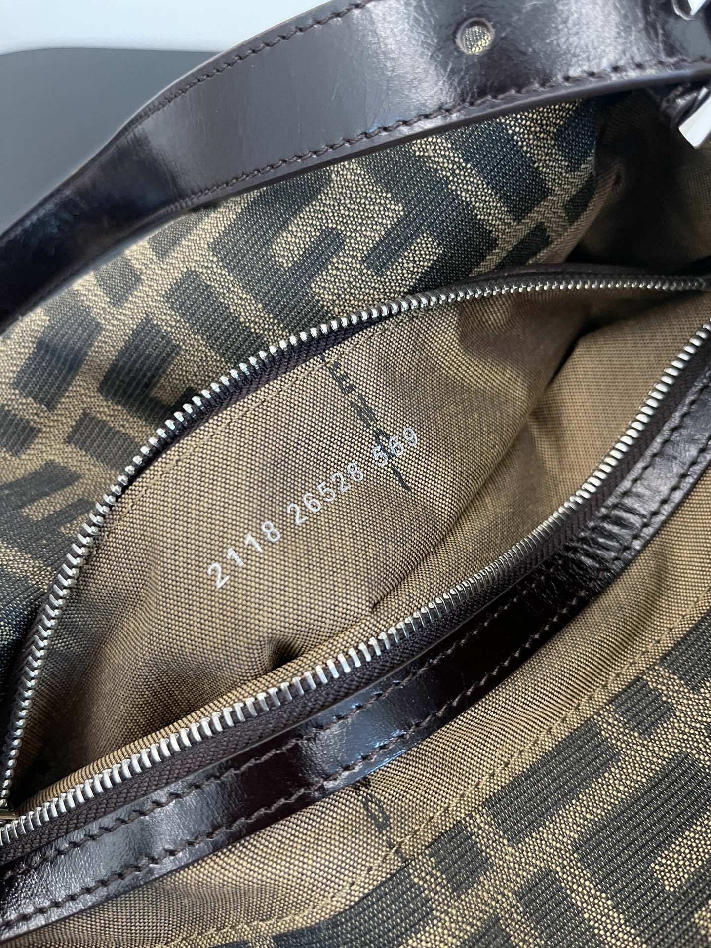 F**di vintage handbags-25x17x13cm